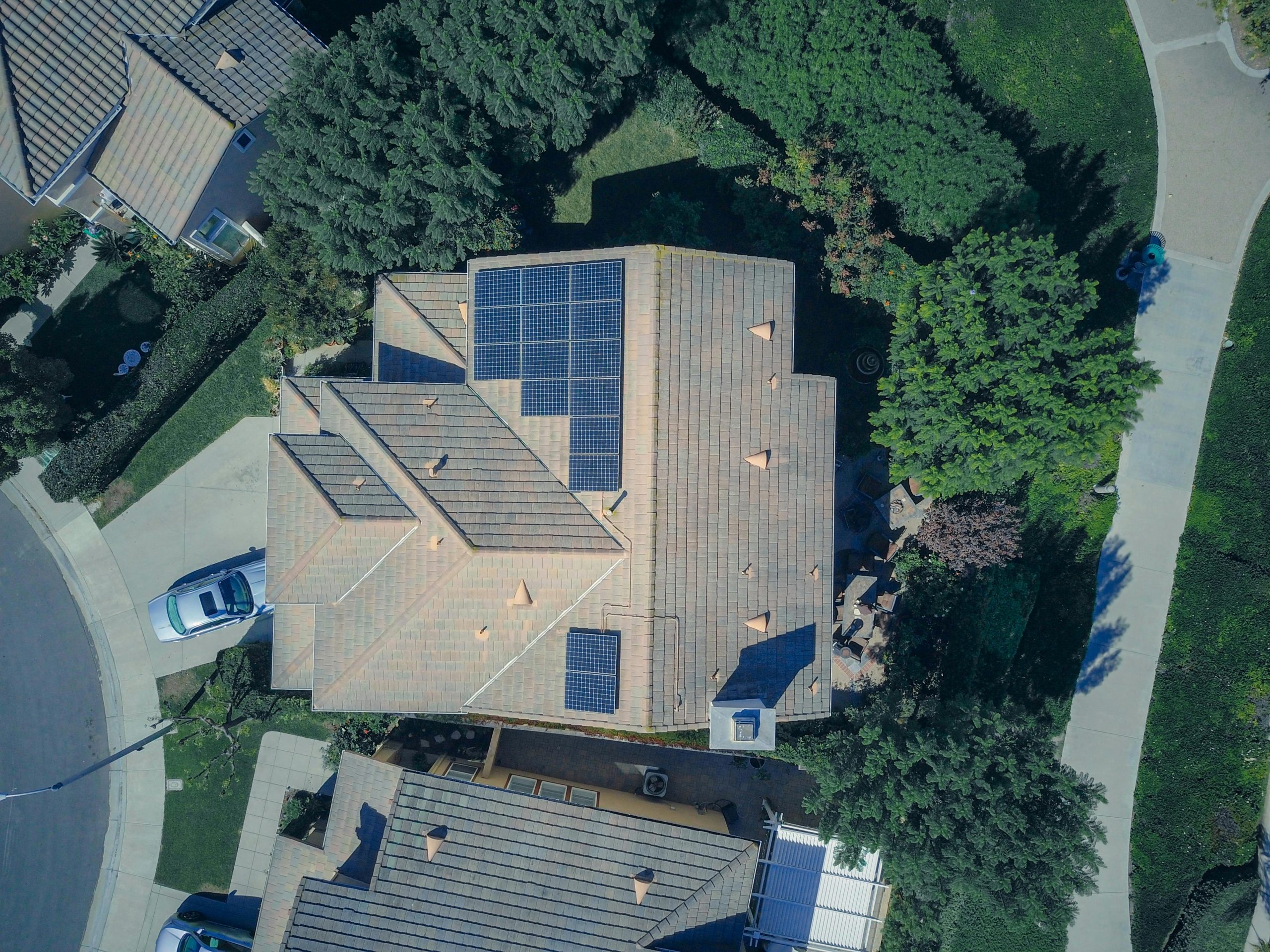 Energia-transparente-autoconsumo-y-energia-solar-scaled.jpg